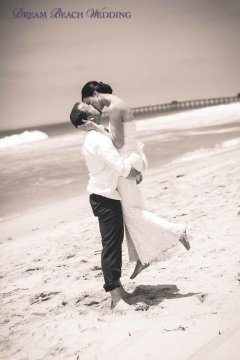 beautiful-romantic-beach-wedding-hair-makeup-by-meleah (6)