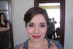 40's-look-wedding-makeup-by-meleah-red-lips