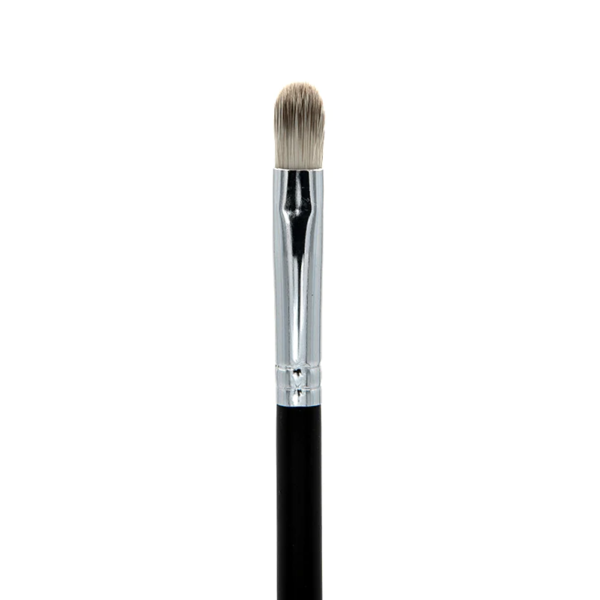 meleah-tapered-concealer-and-shadow-brush